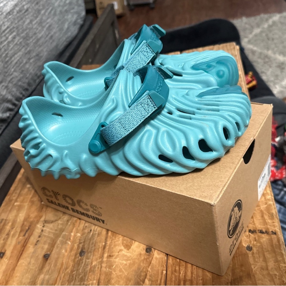Worn once crocs Selene Bembury